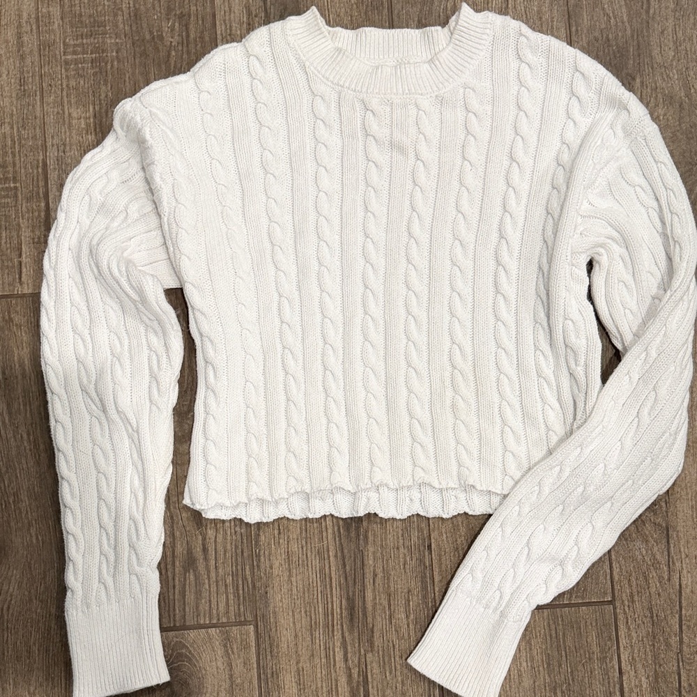 Aerie Cream Cable Knit Sweater
